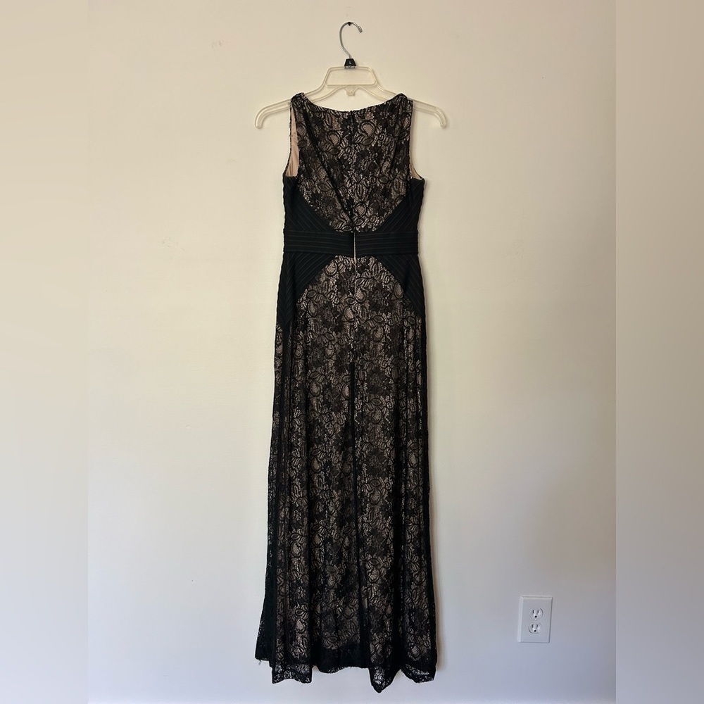 London Times Evening Maxi Dress Black Lace Size 2P - Picture 4 of 4